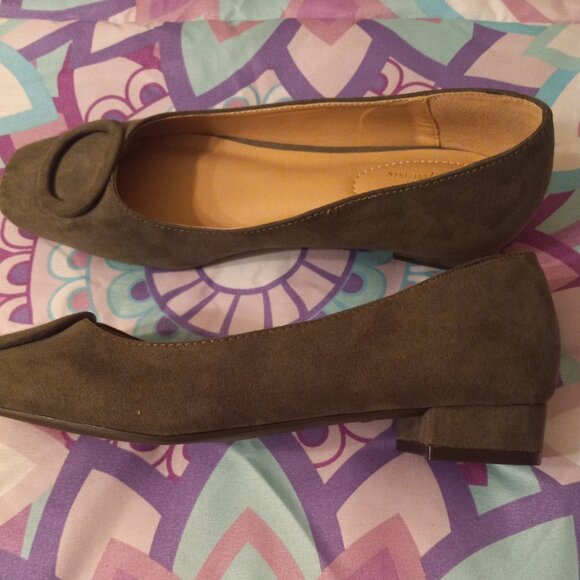 Women shoes - Picture 3 of 3